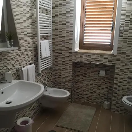 Amores Bed & Breakfast 4*